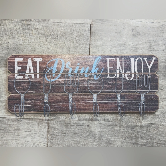 Farmhouse Rustic Kitchen Decor with hangers/hooks barn wood dining - Picture 1 of 10